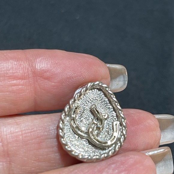 SOLD…..Classic Sterling Western Earrings - Picture 3 of 5